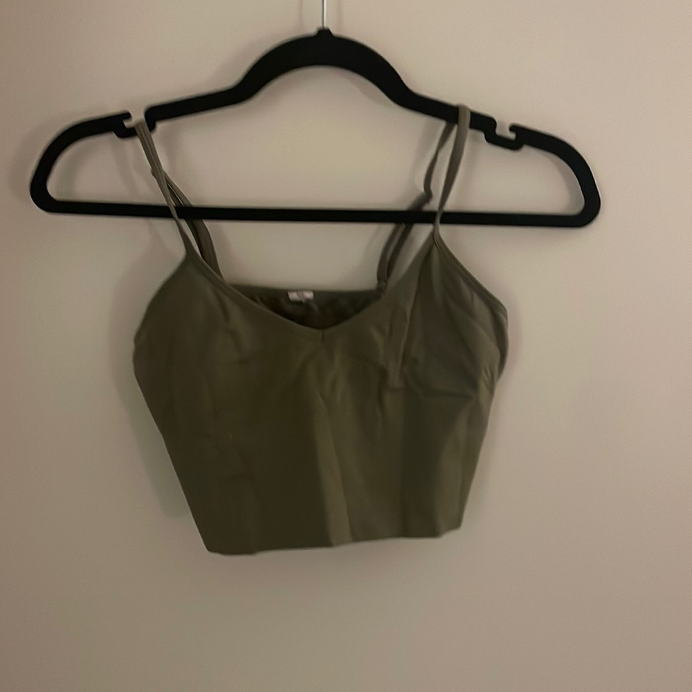 Dark green crop
